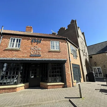 Vakantiehuis Meadowside - Part Of The The Bay Village With Pool, Gym And Direct Access, Pub, Restaurant, Tennis And Meadows Walks *