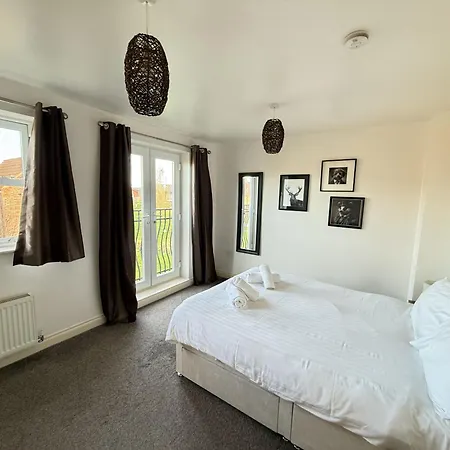 Meadowside - Part Of The The Bay Village With Pool, Gym And Direct Access, Pub, Restaurant, Tennis And Meadows Walks Filey