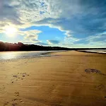 Meadowside - Part Of The The Bay Village With Pool, Gym And Direct Access, Pub, Restaurant, Tennis And Meadows Walks Filey