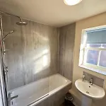 Meadowside - Part Of The The Bay Village With Pool, Gym And Direct Access, Pub, Restaurant, Tennis And Meadows Walks Filey